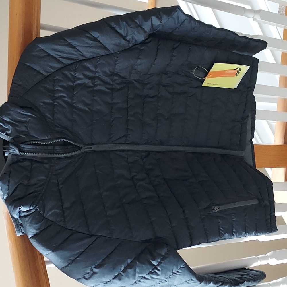 Mens Winter Jacket, All in Motion, Insulated , Size Medium, Brand New